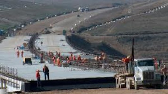CNADNR va rezilia contractul cu Romstrade, care nu a încheiat lucrările la Transalpina
